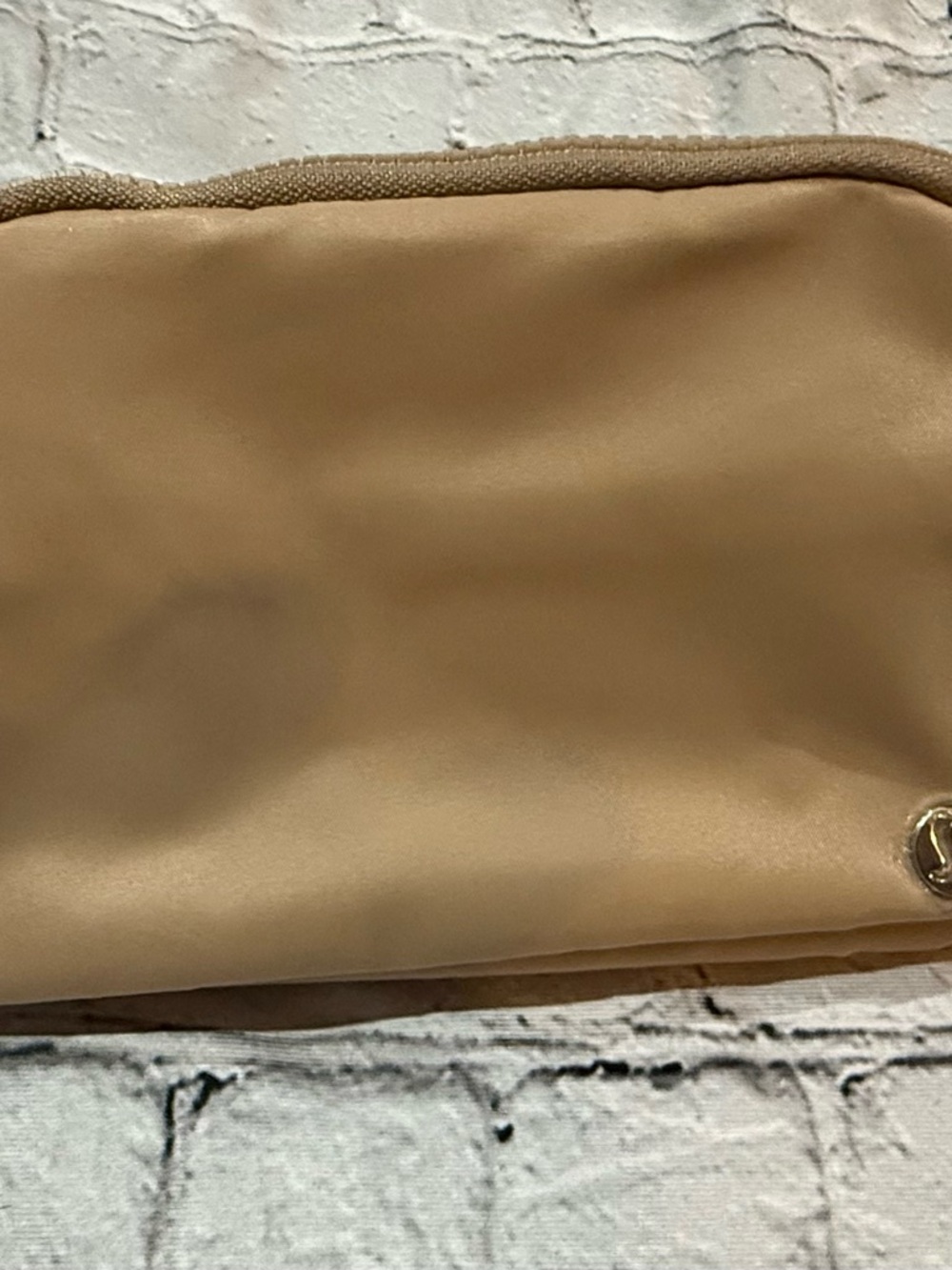 LuLuLemon Light Brown (Dark Sand) color Belt Bag 1L